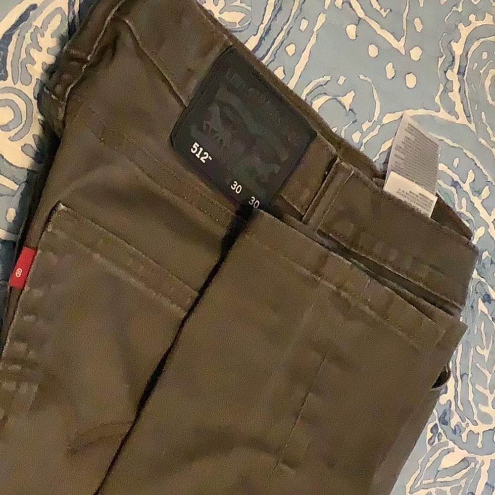 Mens Levi’s skinny jeans size 30/30.